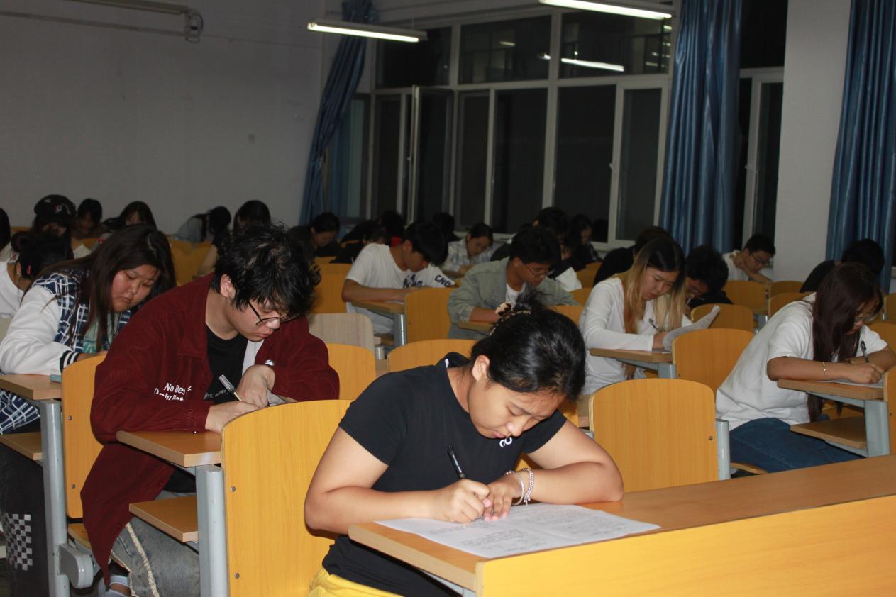 2025哈尔滨理工大学（荣成校区）日语组校赛赛场照片 (4)