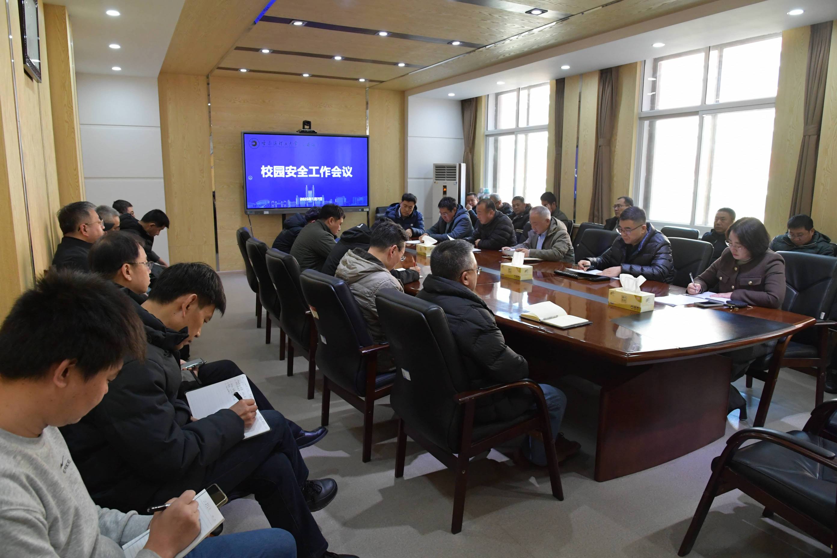 e80462f41a7df50a906b6c64fa192387